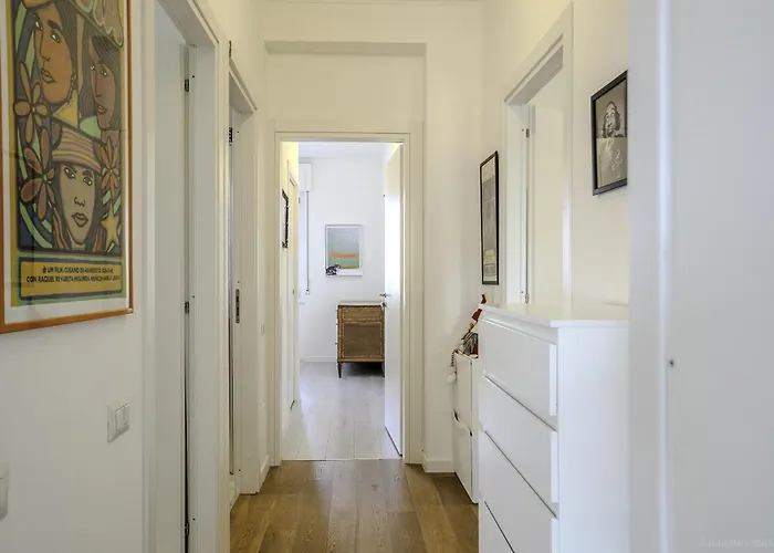 Appartamento A 6 Fermate Dal Duomo, Trilocale Con 2 Bagni Milano